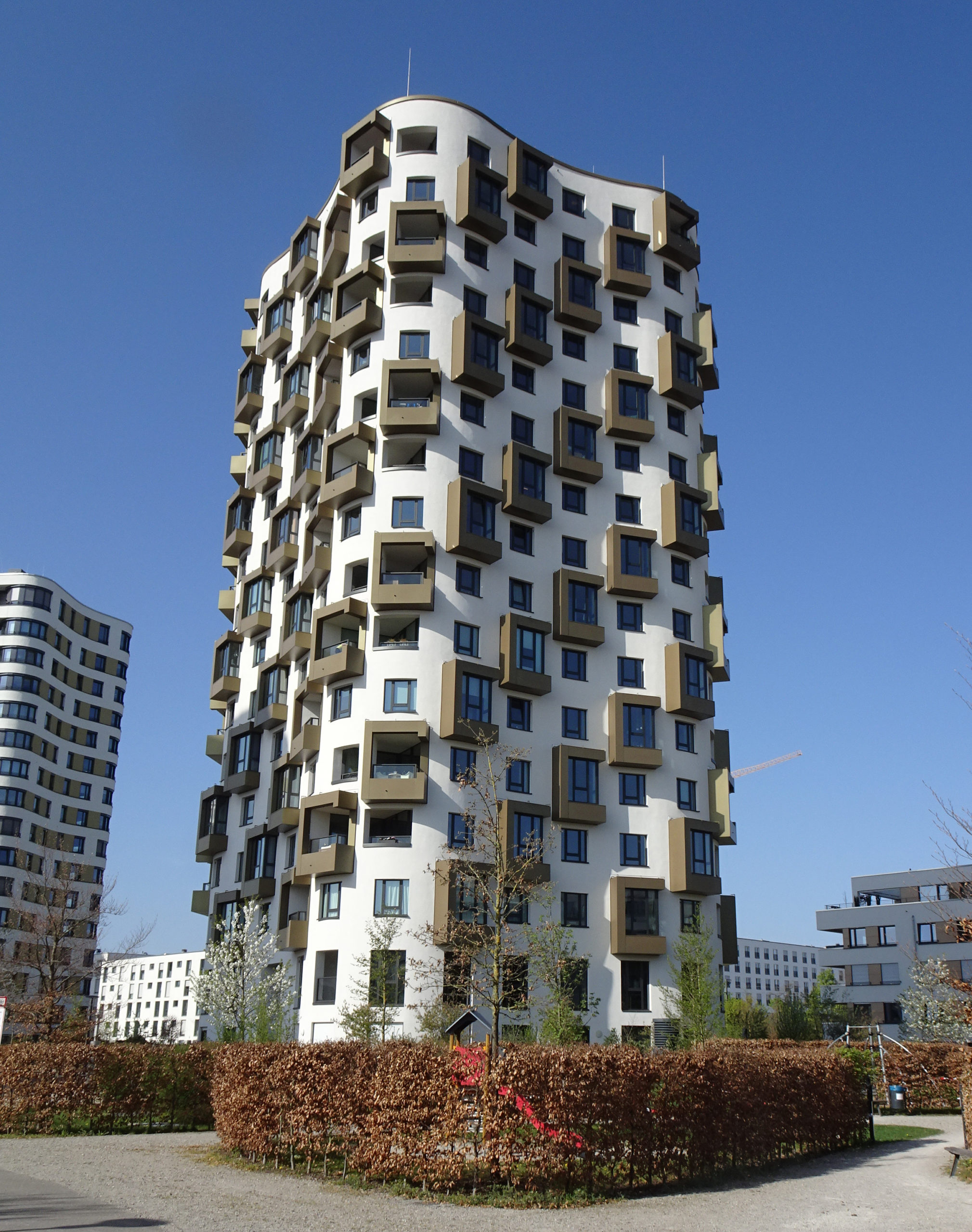 Pandion_Baiersbrunnerstr_small